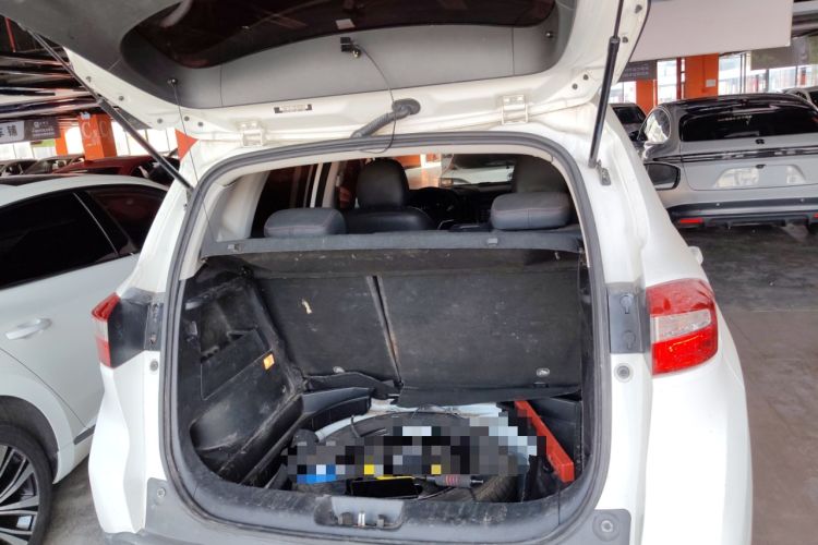 Used CHANGAN CS15 2016 1.5L Manual Fashion Edition Trunk