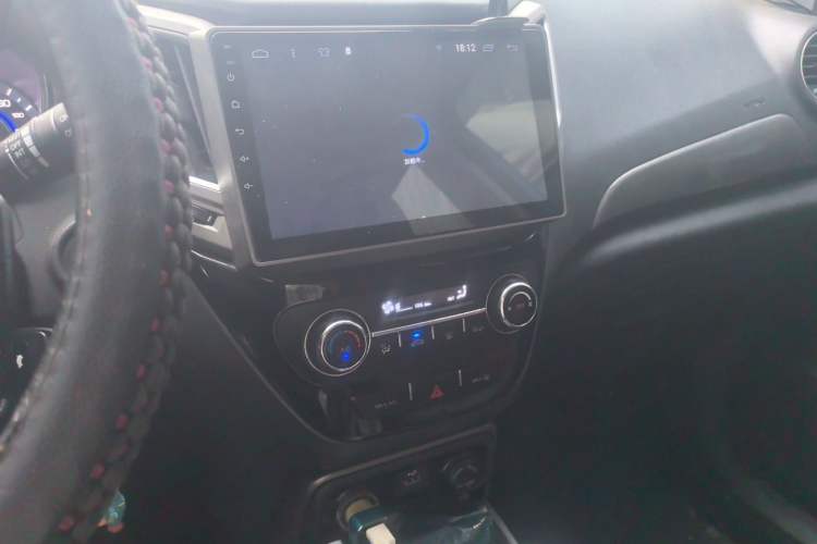 Used CHANGAN CS15 2016 1.5L Manual Fashion Edition Audio And AC Panel