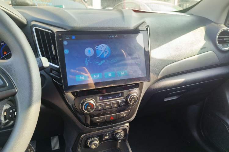 Used CHANGAN CS15 2016 1.5L Manual Fashion Edition Audio And AC Panel