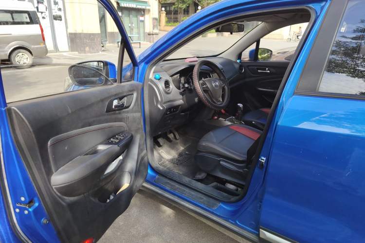 Used CHANGAN CS15 2016 1.5L Manual Luxury Edition Driver Seat
