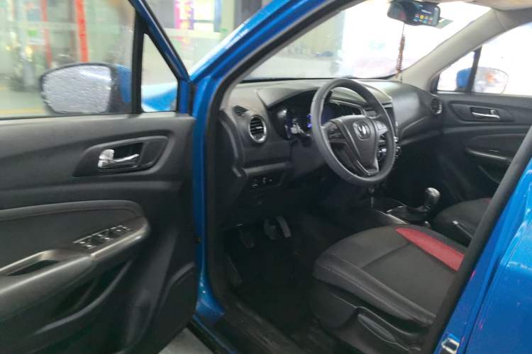 Used CHANGAN CS15 2016 1.5L Manual Fashion Edition Driver Seat