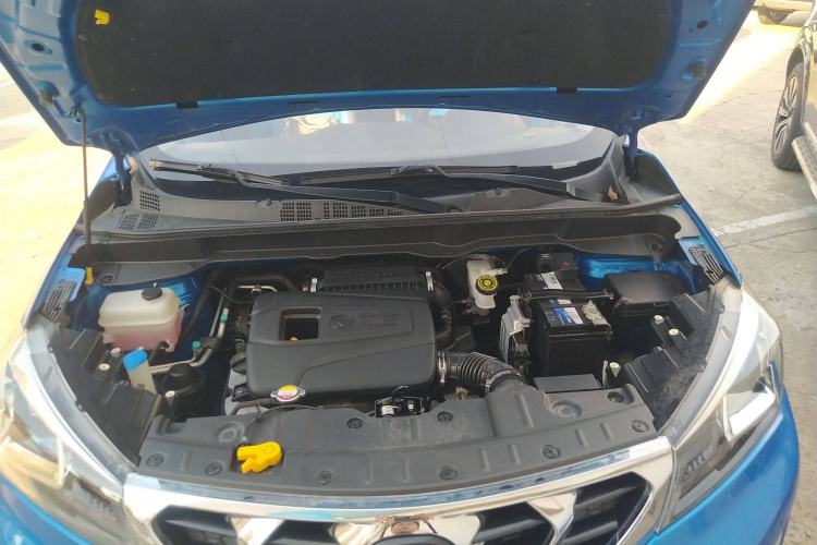 Used CHANGAN CS15 2016 1.5L Manual Fashion Edition Engine Bay