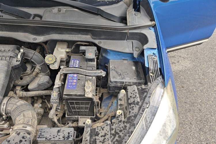 Used CHANGAN CS15 2016 1.5L Manual Fashion Edition Engine Bay Left