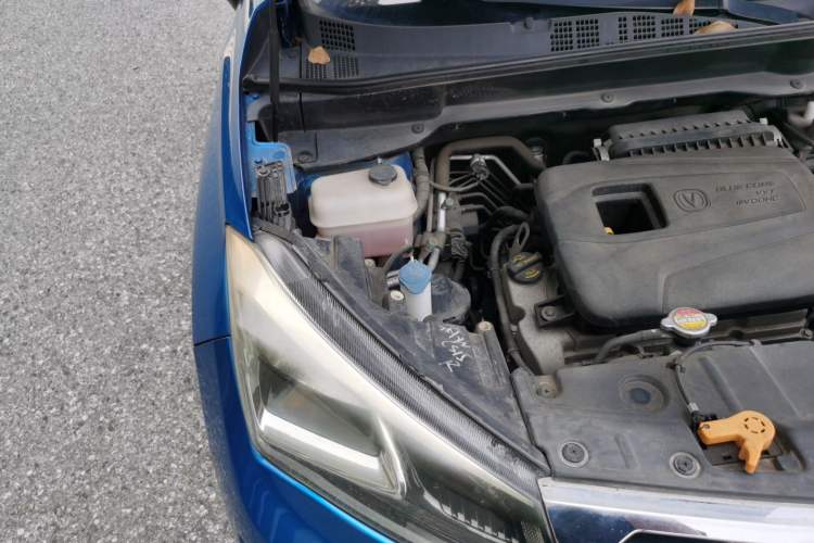 Used CHANGAN CS15 2016 1.5L Automatic Luxury Edition Engine Bay Right