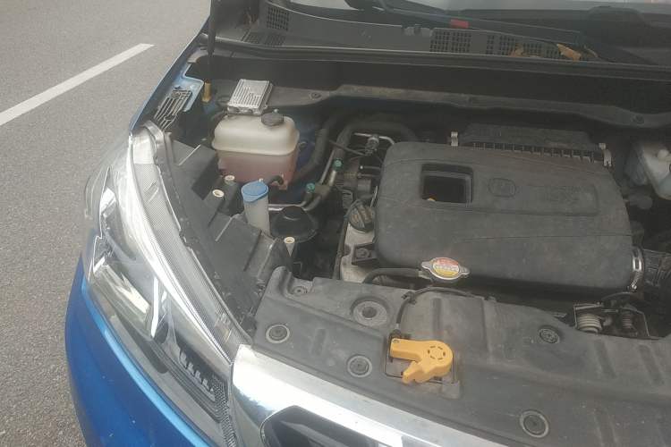 Used CHANGAN CS15 2016 1.5L Manual Luxury Edition Engine Bay Right