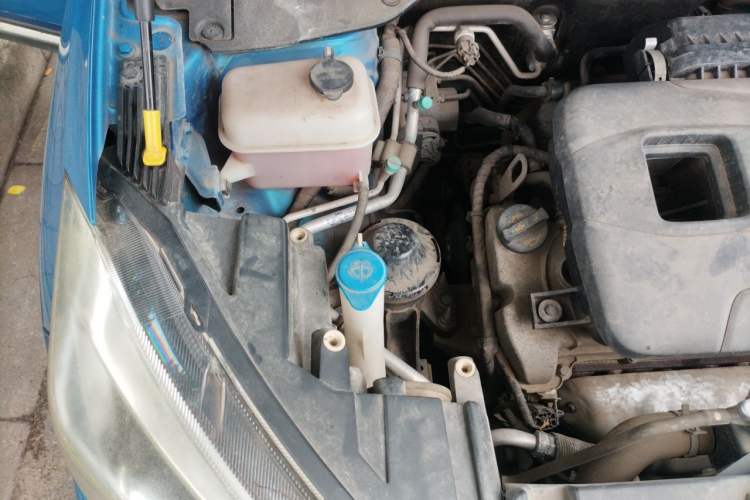 Used CHANGAN CS15 2016 1.5L Manual Fashion Edition Engine Bay Right