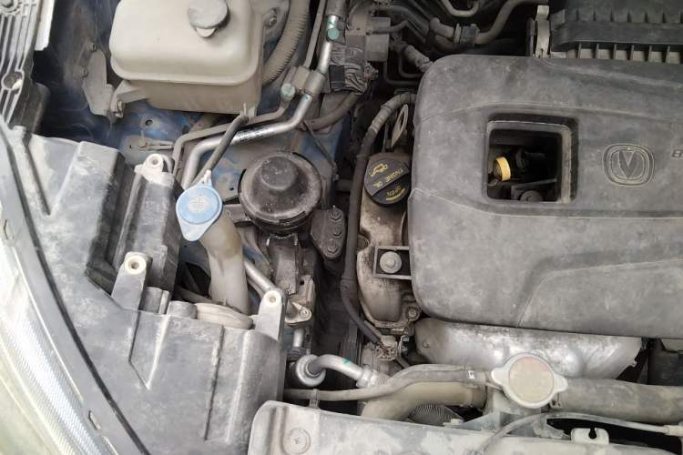 Used CHANGAN CS15 2016 1.5L Manual Luxury Edition Engine Bay Right