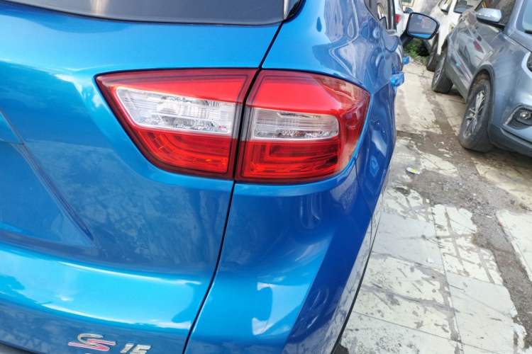 Used CHANGAN CS15 2016 1.5L Manual Fashion Edition Exterior 1
