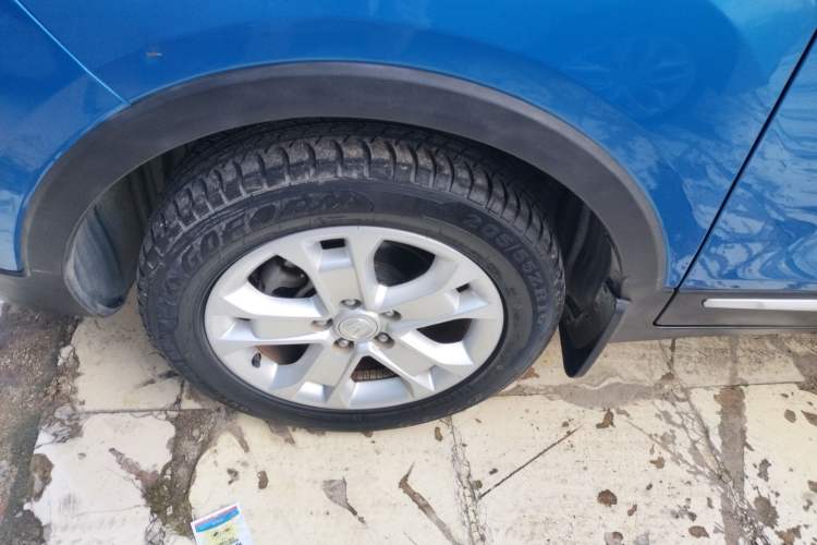 Used CHANGAN CS15 2016 1.5L Manual Fashion Edition Exterior 2