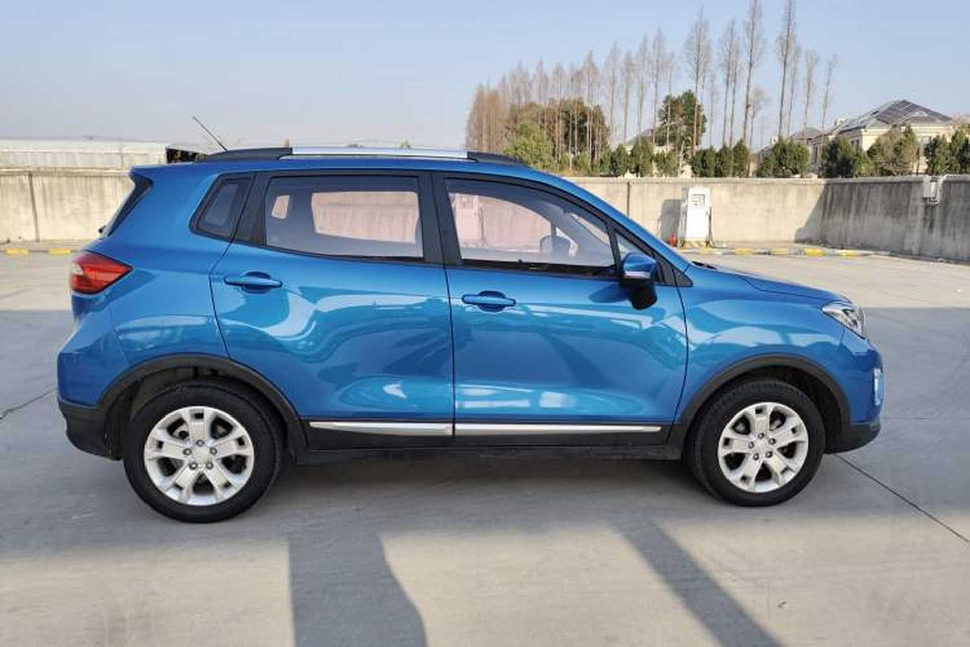 Used CHANGAN CS15 2016 1.5L Automatic Luxury Edition Exterior 3