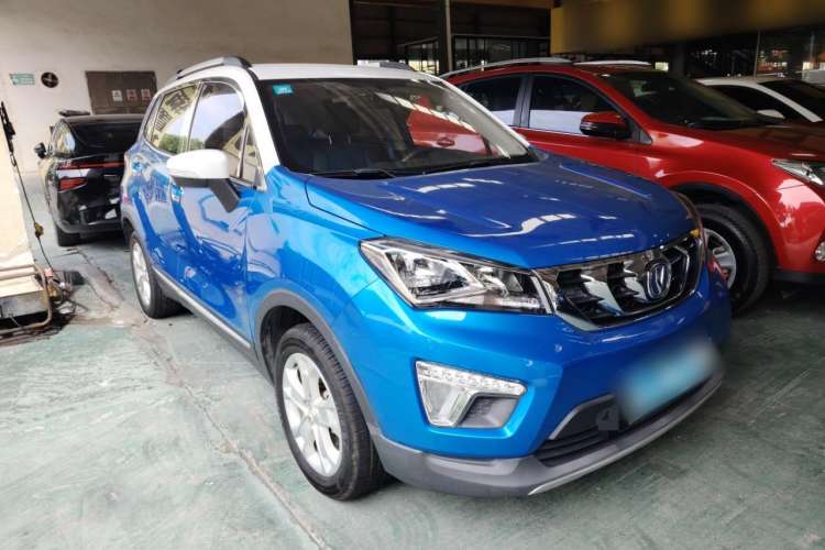 Used CHANGAN CS15 2016 1.5L Automatic Fashion Edition Front Right 45 Deg