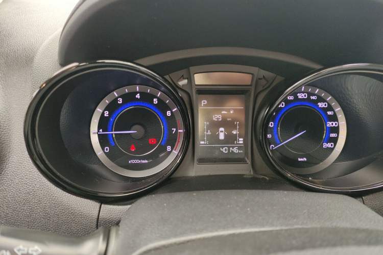 Used CHANGAN CS15 2016 1.5L Automatic Fashion Edition Instrument Cluster