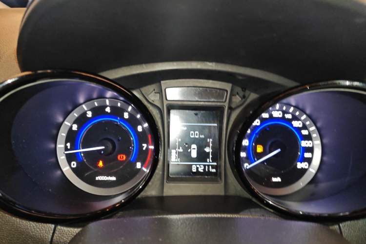 Used CHANGAN CS15 2016 1.5L Automatic Fashion Edition Instrument Cluster