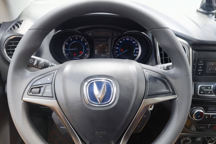 Used CHANGAN CS15 2016 1.5L Manual Fashion Edition Interior 2