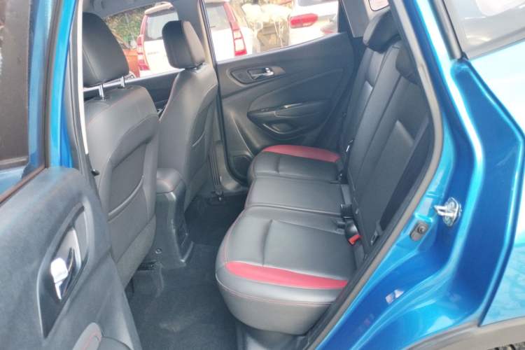 Used CHANGAN CS15 2016 1.5L Manual Fashion Edition Interior 4