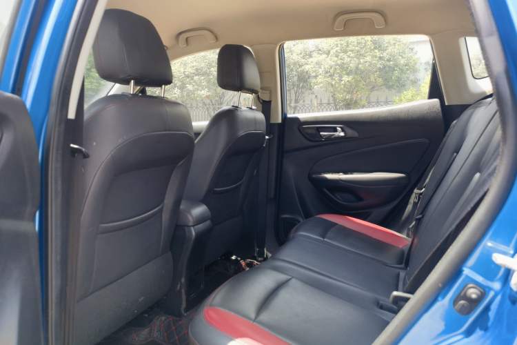 Used CHANGAN CS15 2016 1.5L Manual Fashion Edition Interior 4