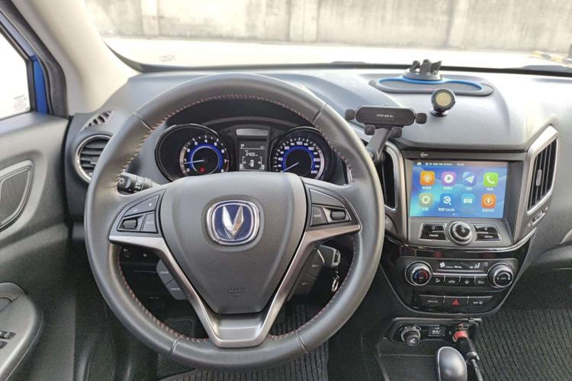 Used CHANGAN CS15 2016 1.5L Automatic Luxury Edition Interior 5