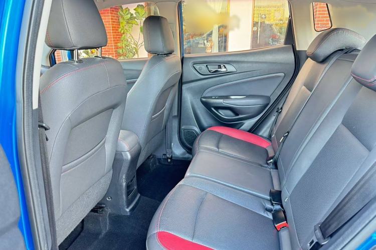 Used CHANGAN CS15 2016 1.5L Manual Fashion Edition Interior 6