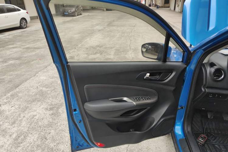 Used CHANGAN CS15 2016 1.5L Manual Fashion Edition Left Front Door Interior