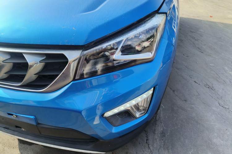 Used CHANGAN CS15 2016 1.5L Manual Fashion Edition Left Front Headlight