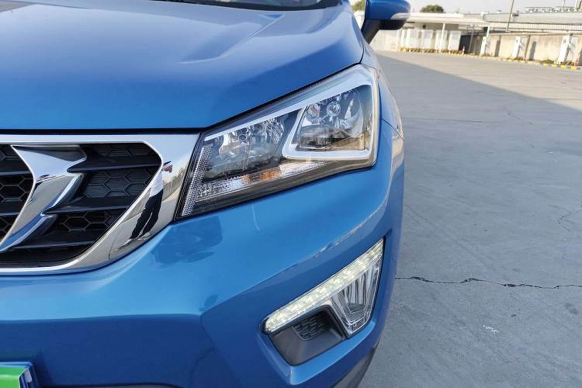 Used CHANGAN CS15 2016 1.5L Automatic Luxury Edition Left Front Headlight