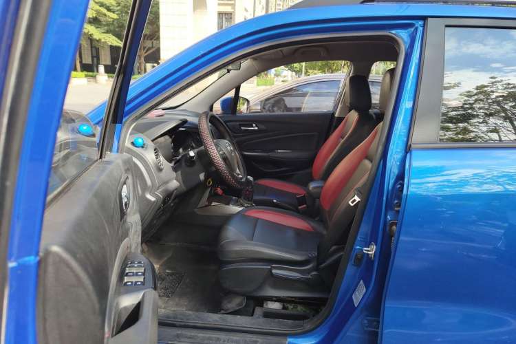 Used CHANGAN CS15 2016 1.5L Manual Luxury Edition Left Front Seat