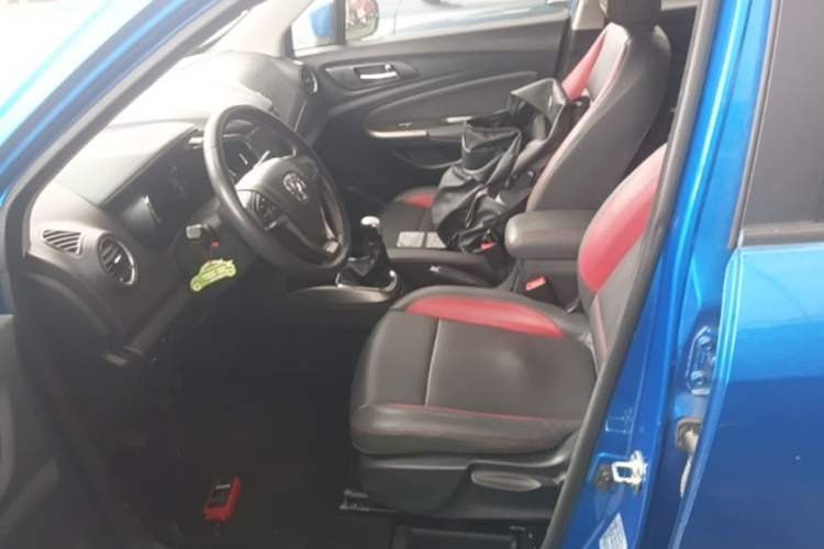 Used CHANGAN CS15 2016 1.5L Manual Luxury Edition Left Front Seat