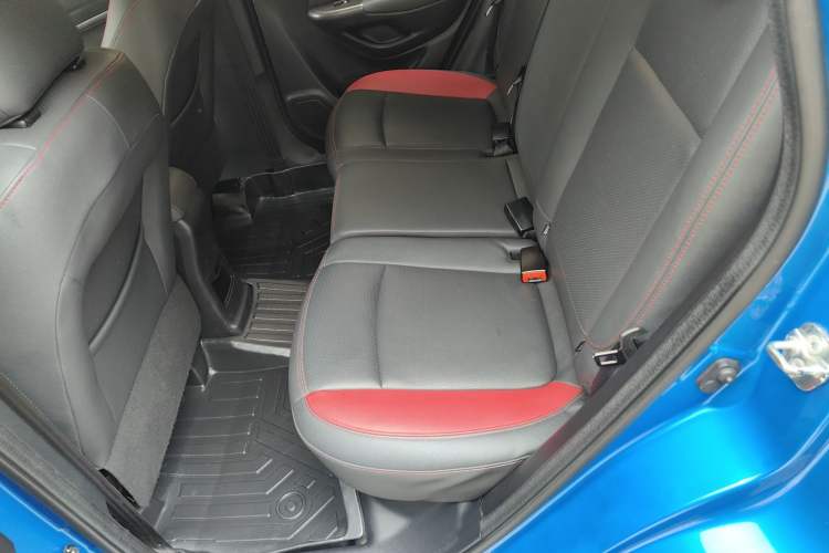 Used CHANGAN CS15 2016 1.5L Manual Fashion Edition Left Rear Seat