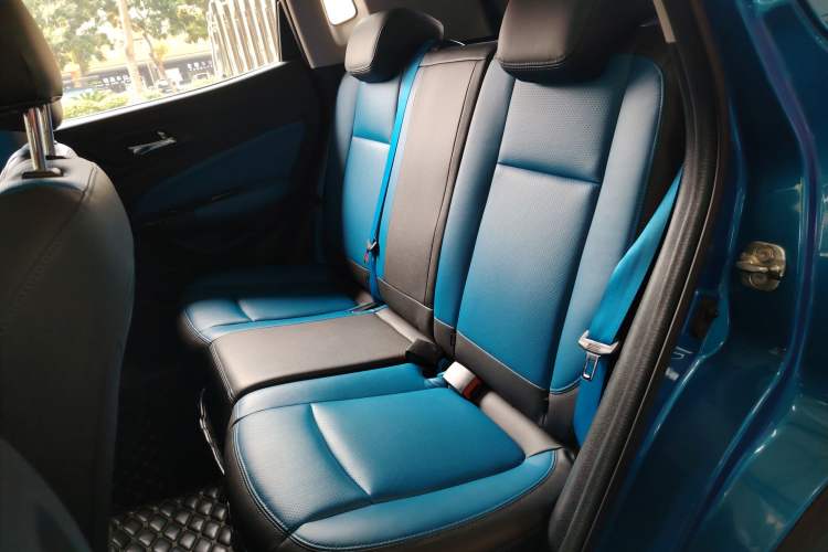 Used CHANGAN CS15 2016 1.5L Automatic Fashion Edition Left Rear Seat