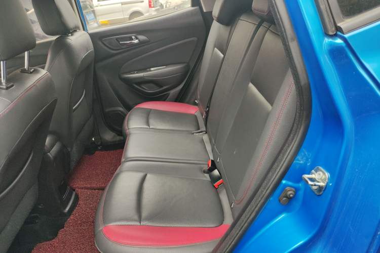 Used CHANGAN CS15 2016 1.5L Automatic Fashion Edition Left Rear Seat