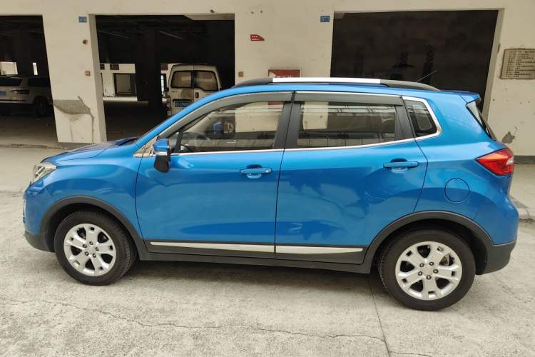 Used CHANGAN CS15 2016 1.5L Manual Fashion Edition Left Side