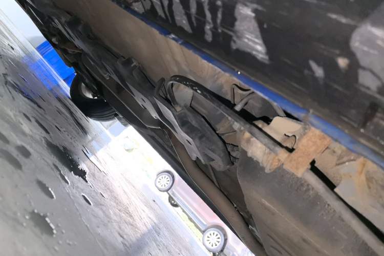 Used CHANGAN CS15 2016 1.5L Manual Fashion Edition Left Side Sill