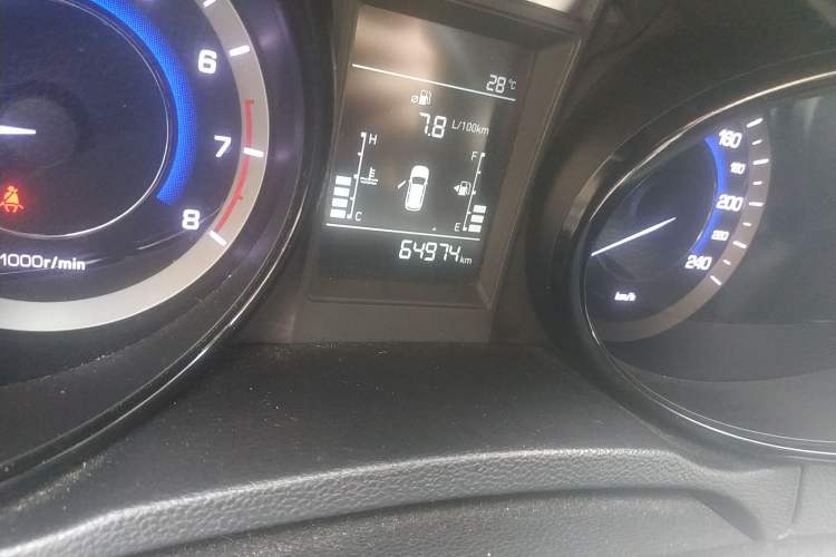 Used CHANGAN CS15 2016 1.5L Manual Luxury Edition Odometer Close Up