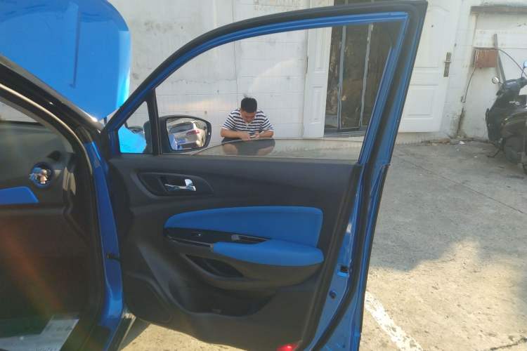 Used CHANGAN CS15 2016 1.5L Manual Fashion Edition Right Front Door Interior