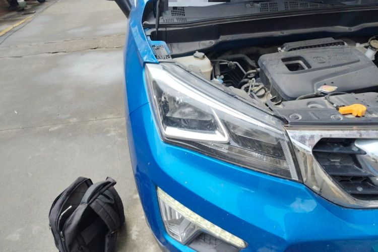 Used CHANGAN CS15 2016 1.5L Manual Fashion Edition Right Front Headlight