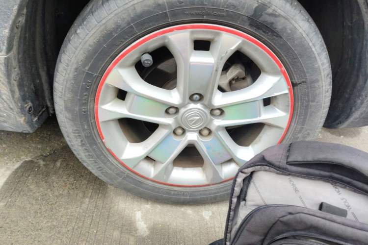 Used CHANGAN CS15 2016 1.5L Manual Fashion Edition Right Front Wheel Hub