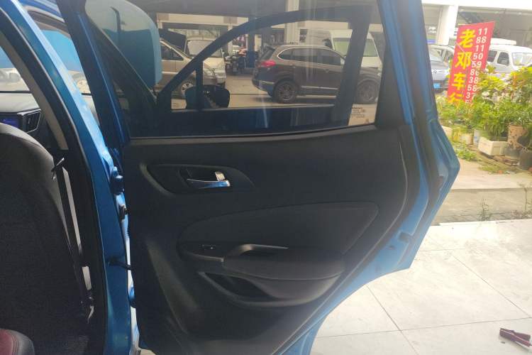 Used CHANGAN CS15 2016 1.5L Manual Fashion Edition Right Rear Door Interior