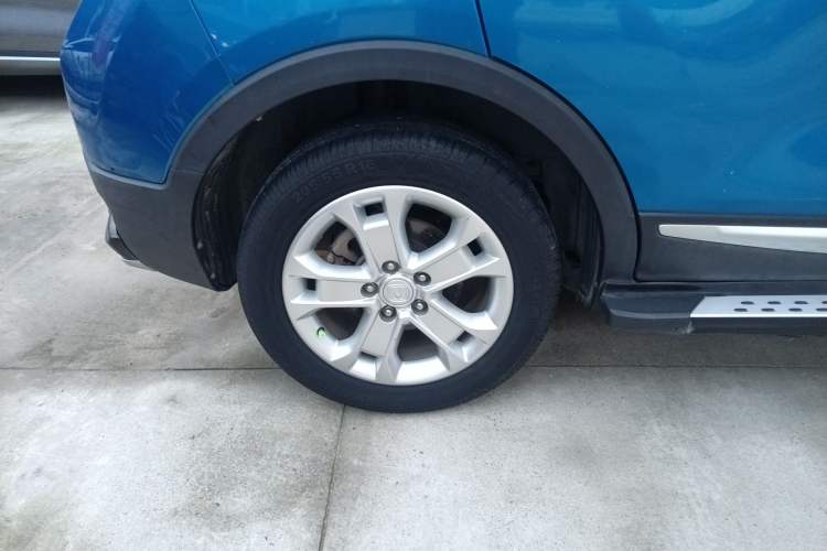 Used CHANGAN CS15 2016 1.5L Manual Fashion Edition Right Rear Wheel Hub