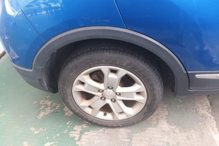 Used CHANGAN CS15 2016 1.5L Manual Luxury Edition Right Rear Wheel Hub
