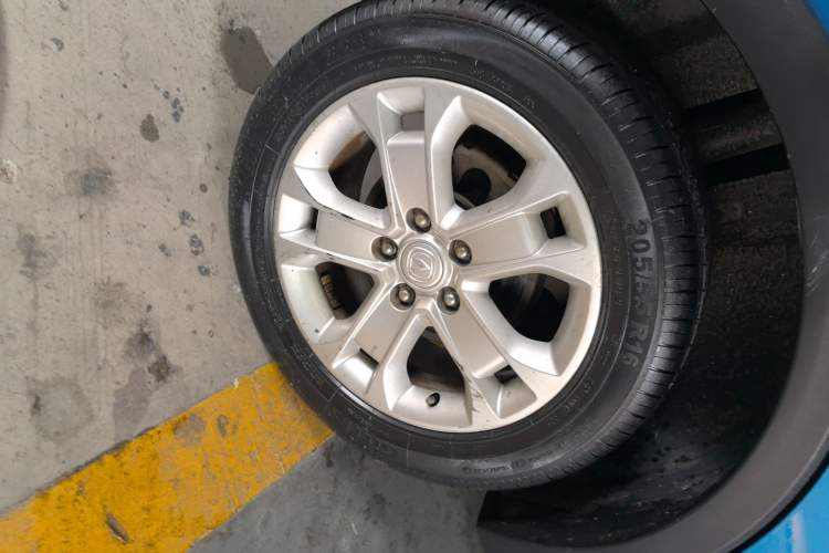 Used CHANGAN CS15 2016 1.5L Manual Fashion Edition Right Rear Wheel Hub