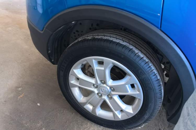 Used CHANGAN CS15 2016 1.5L Automatic Fashion Edition Right Rear Wheel Hub