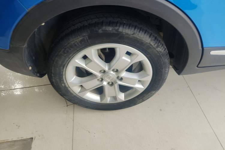 Used CHANGAN CS15 2016 1.5L Manual Fashion Edition Right Rear Wheel Hub