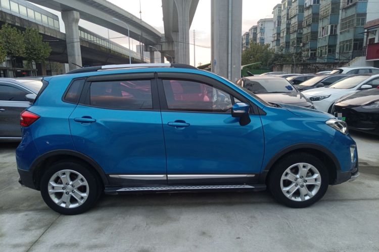 Used CHANGAN CS15 2016 1.5L Manual Fashion Edition Right Side