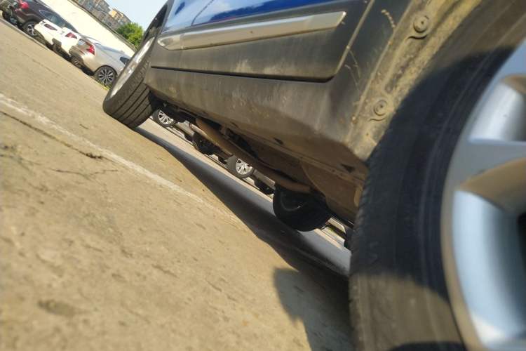 Used CHANGAN CS15 2016 1.5L Manual Fashion Edition Right Side Sill
