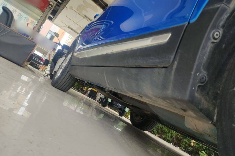 Used CHANGAN CS15 2016 1.5L Manual Fashion Edition Right Side Sill