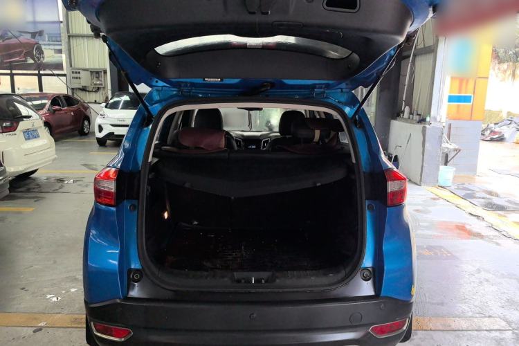 Used CHANGAN CS15 2016 1.5L Manual Fashion Edition Trunk