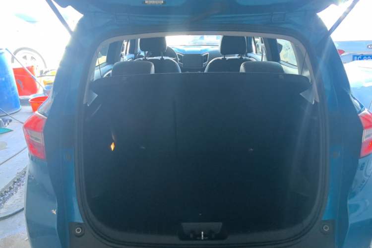 Used CHANGAN CS15 2016 1.5L Automatic Fashion Edition Trunk