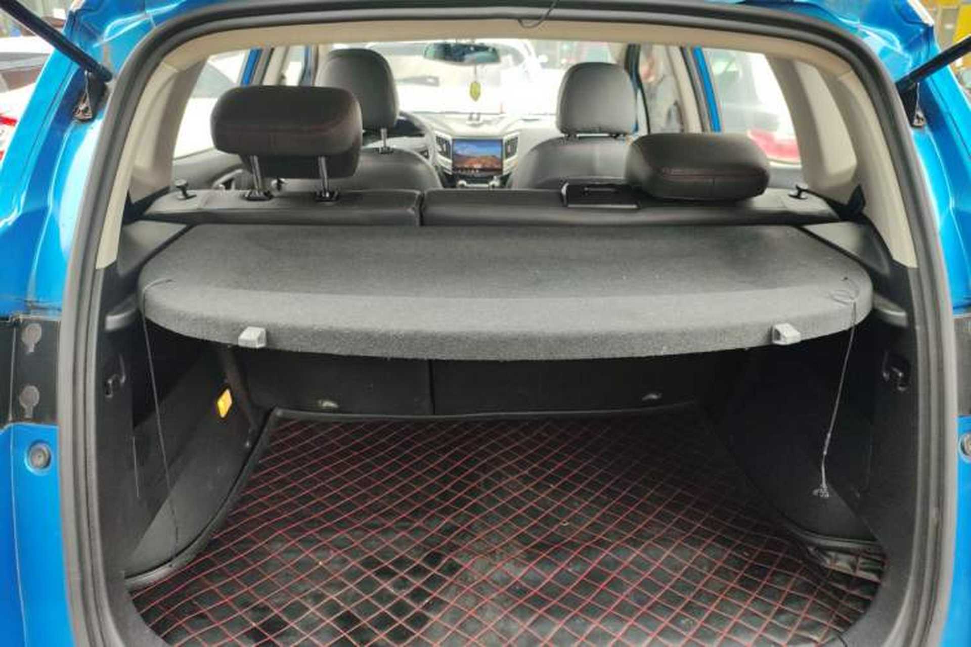 Used CHANGAN CS15 2016 1.5L Automatic Fashion Edition Trunk
