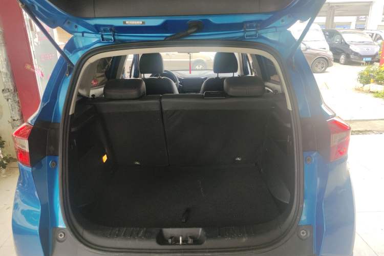 Used CHANGAN CS15 2016 1.5L Manual Fashion Edition Trunk