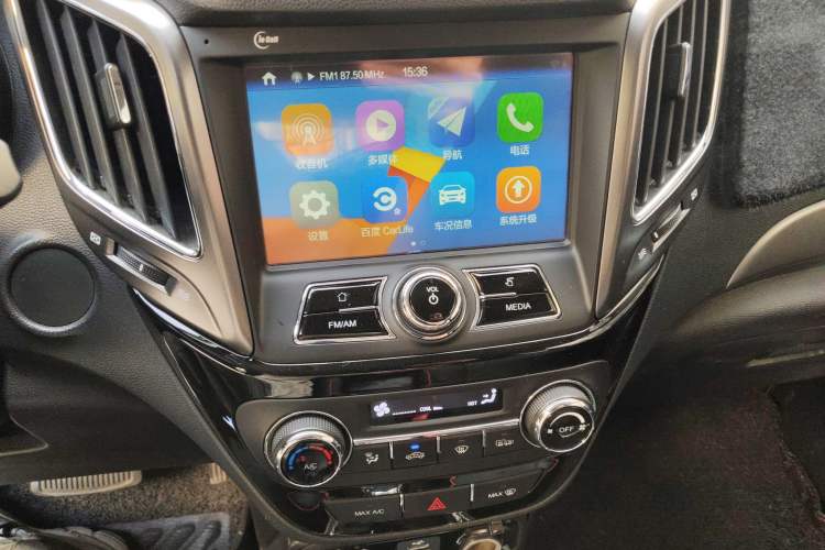 Used CHANGAN CS15 2016 1.5L Automatic Luxury Edition Audio And AC Panel